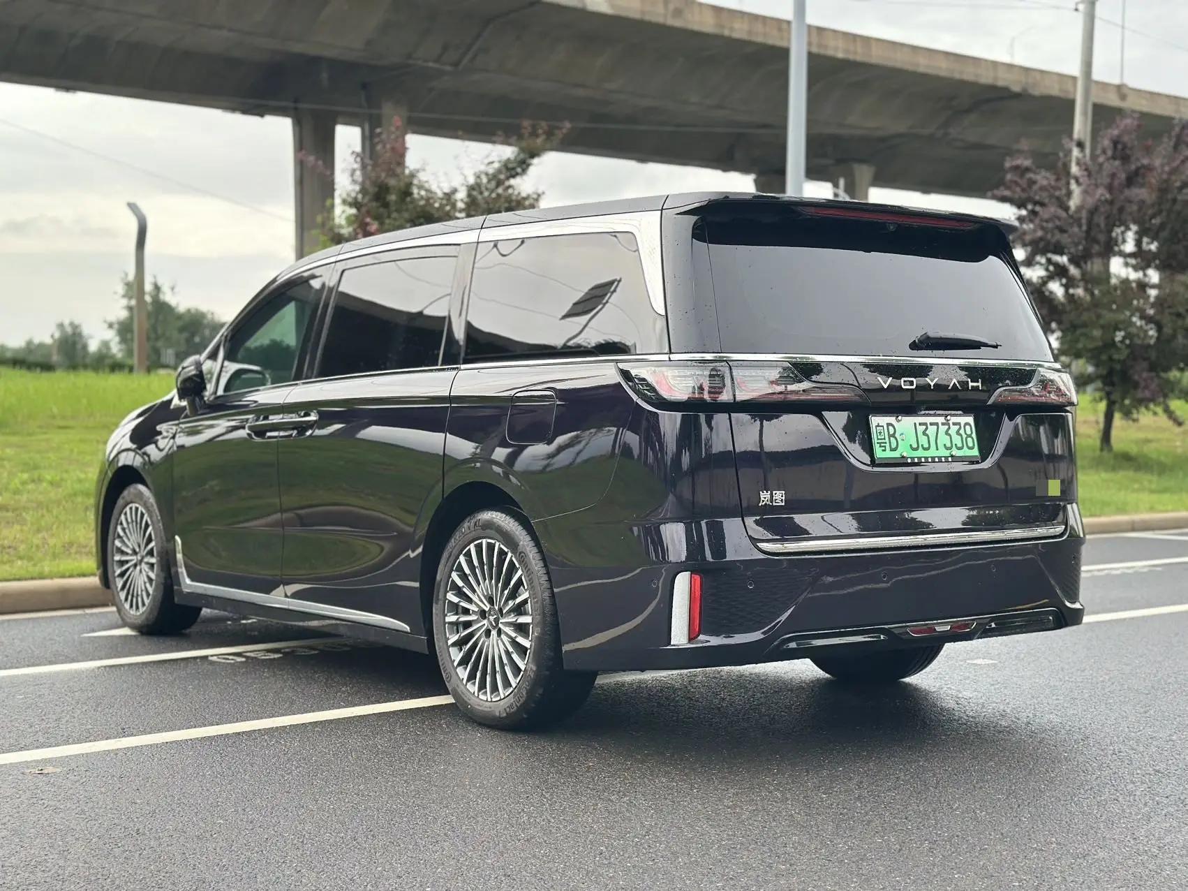 Voyah 2026 dreamers PHEV 1.5T Kunpeng Max automatic gear 4
