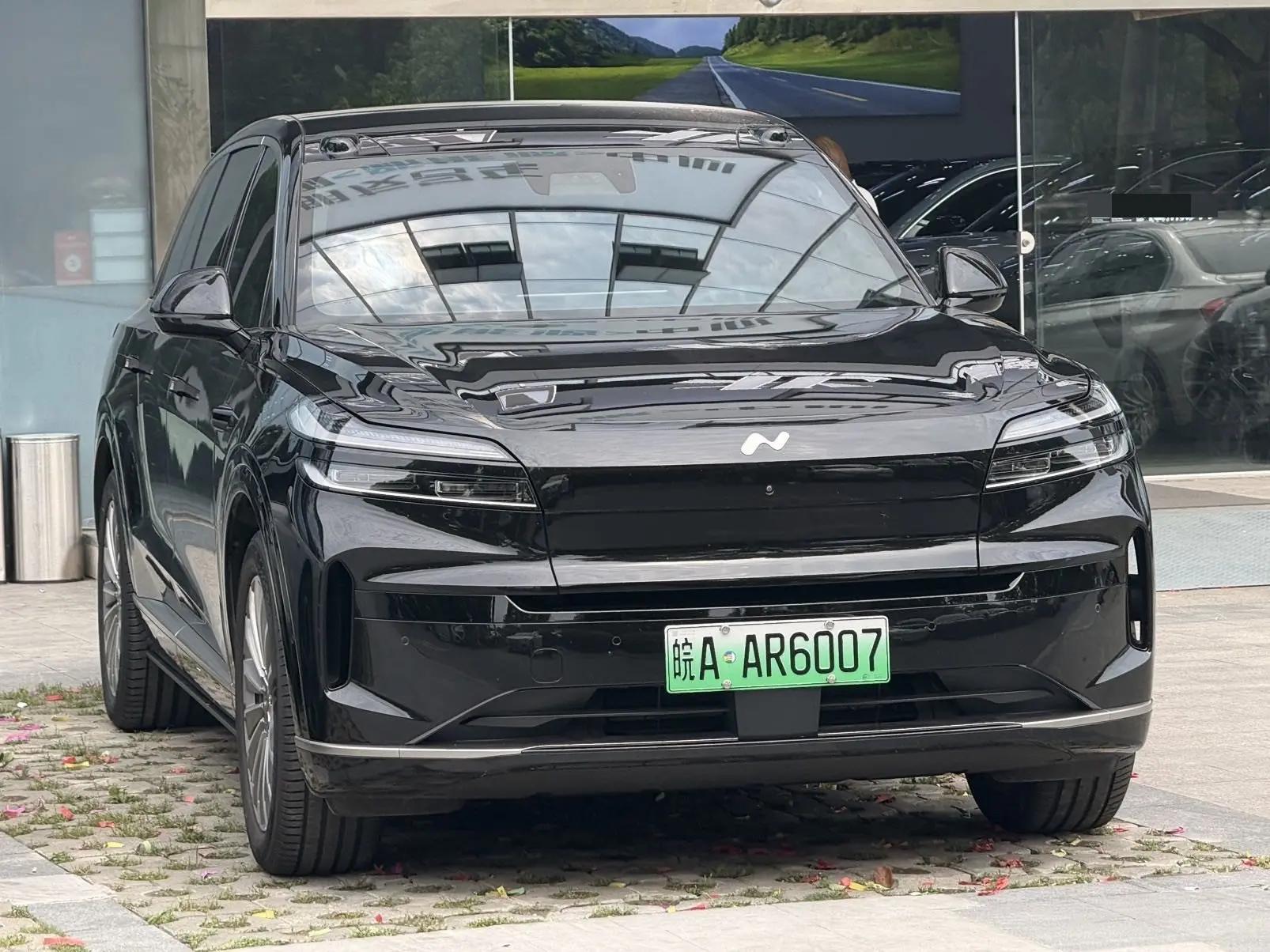 ONVO 2025 L90 Ultra six-seat automatic gear 2