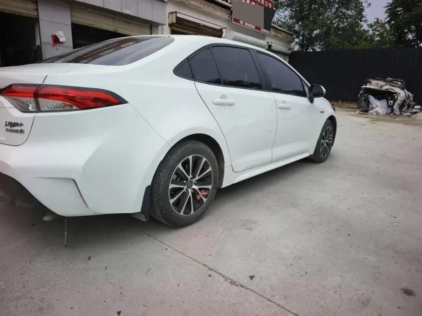 Toyota 2023 Lei Ling Shuangqing 1.8 Stepless Intelligent Electric Hybrid Leading Edition Automatic Gear 3