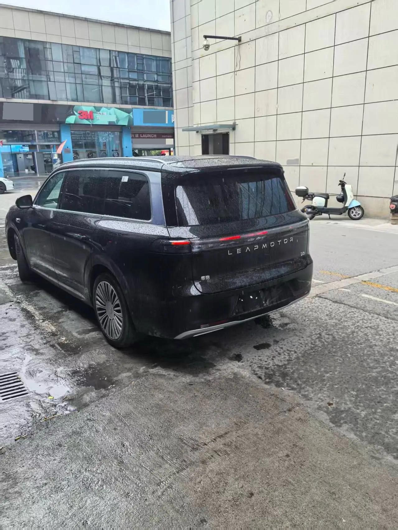 Leapmotor 2026 D 19 500 Zhizun Edition 6-seat Automatic Gear 5