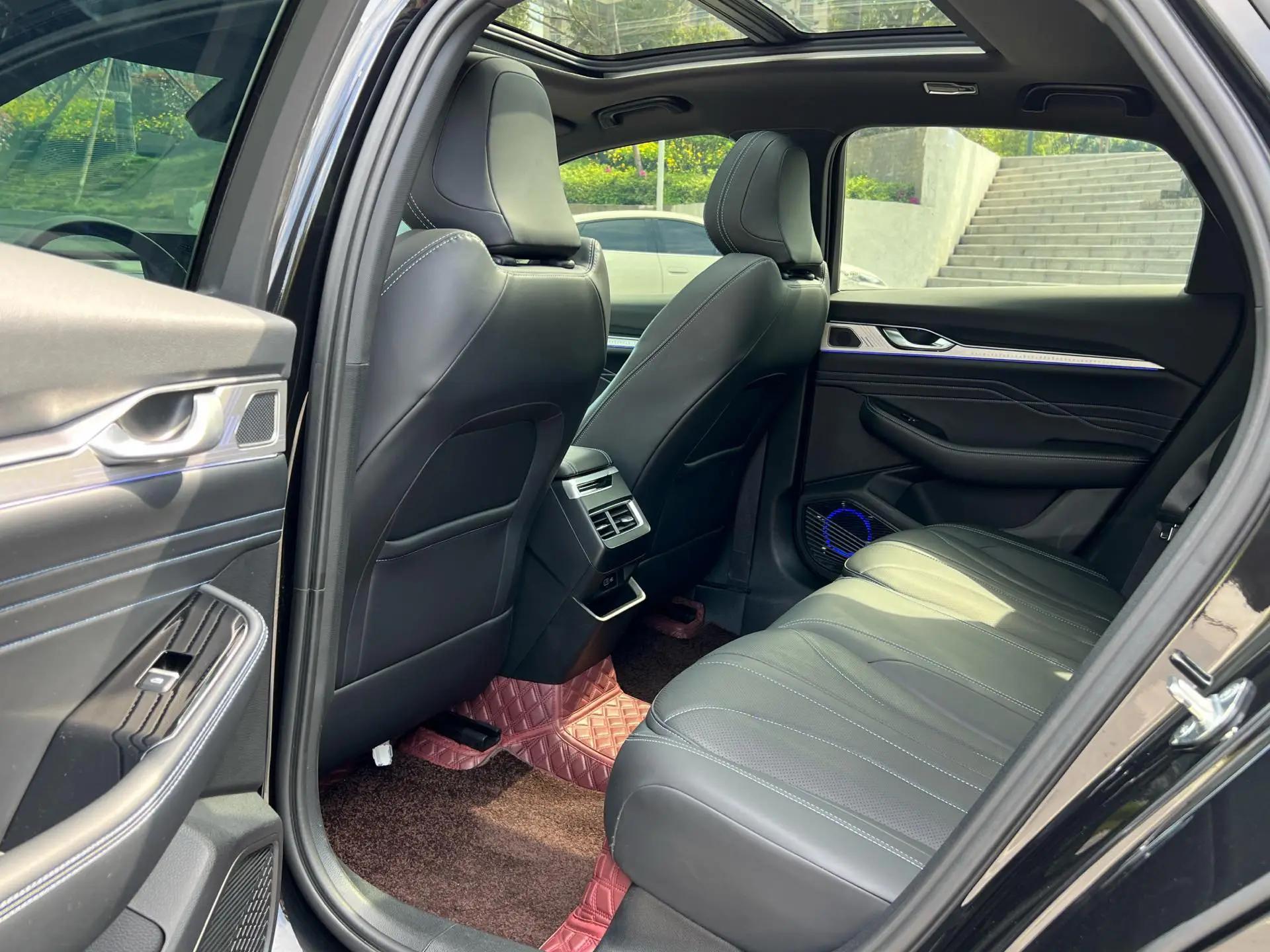 Geely 2025 Xingrui 1.5TD Oriental Yao Kunlun Edition Automatic 2
