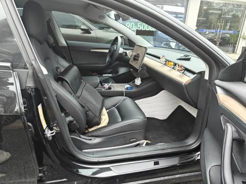 Model 3 2022 rear-wheel drive version 4