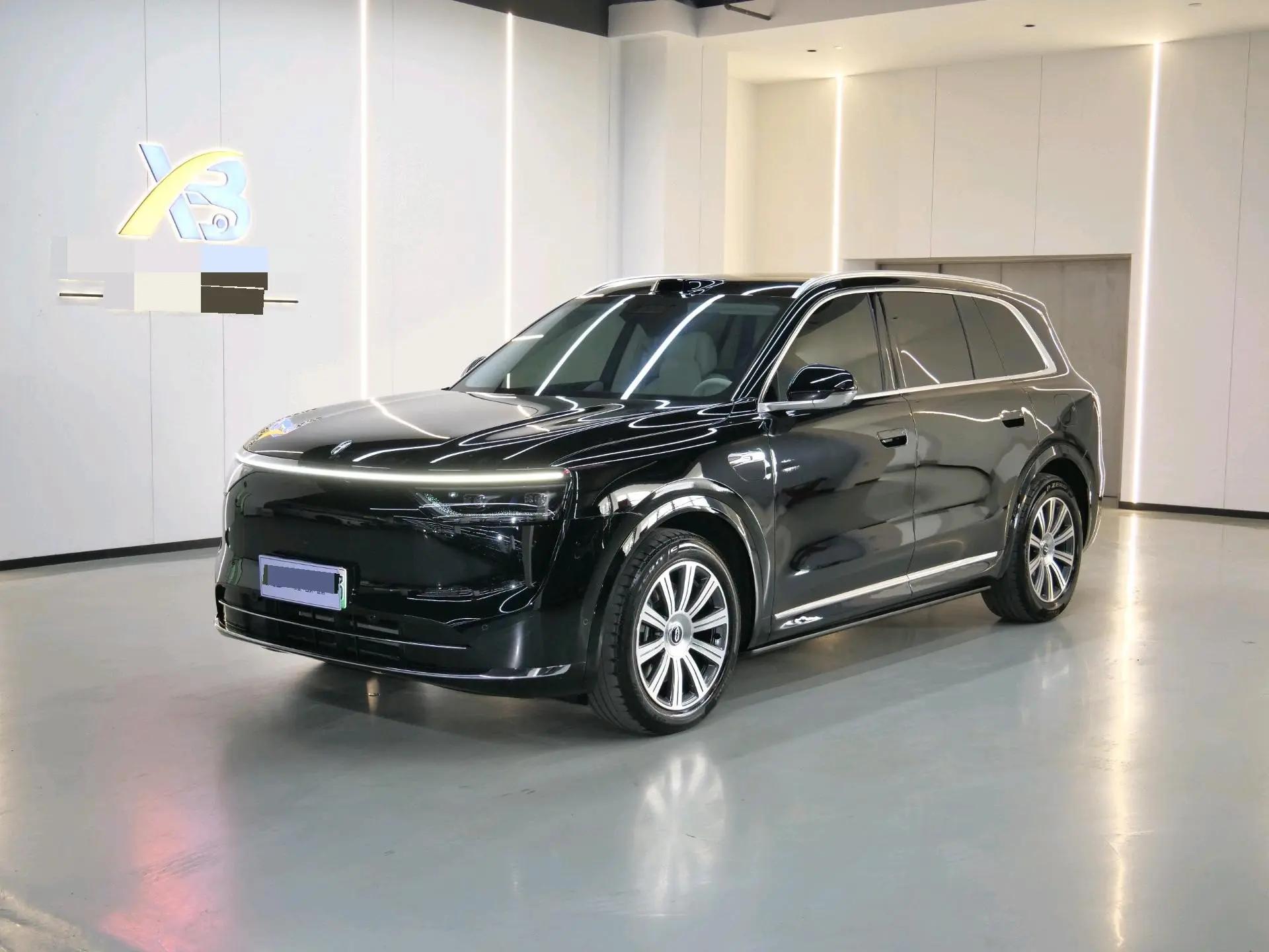 AITO M8 2025 extended range Max version 53.4kWh 5-seat version