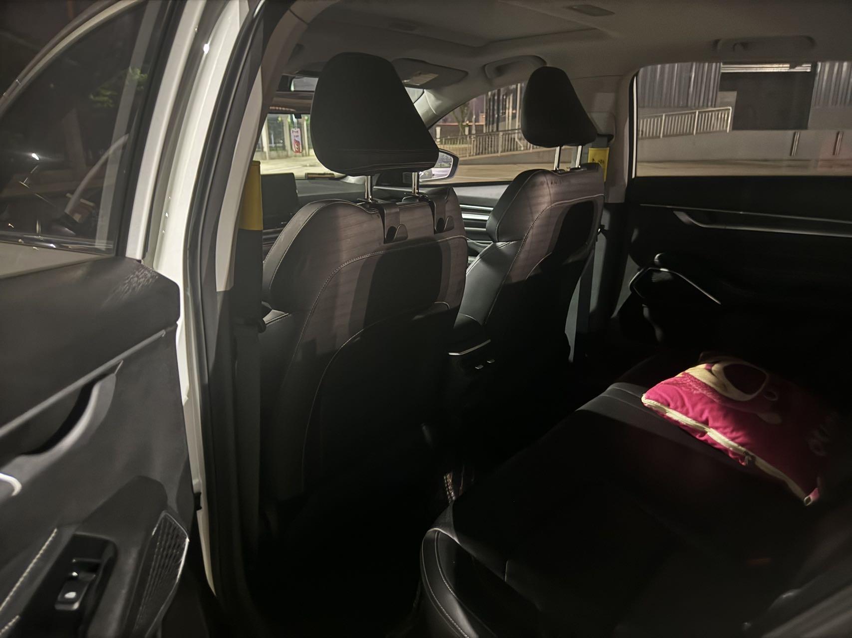 Emgrand 2022 4th Generation 1.5L CVT Luxury Model 4