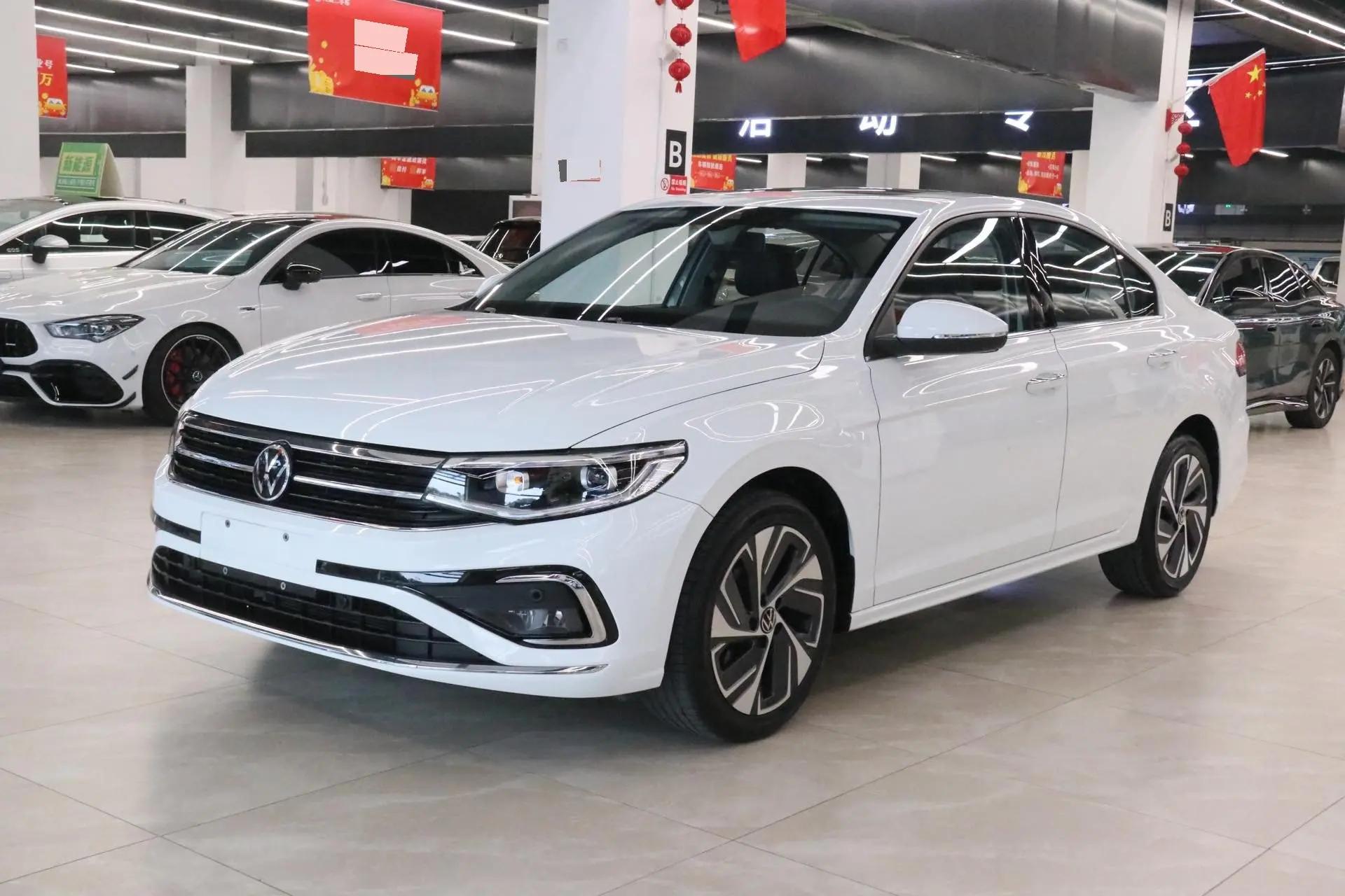 Bora 2023, 200TSI DSG Zhixing PRO Edition