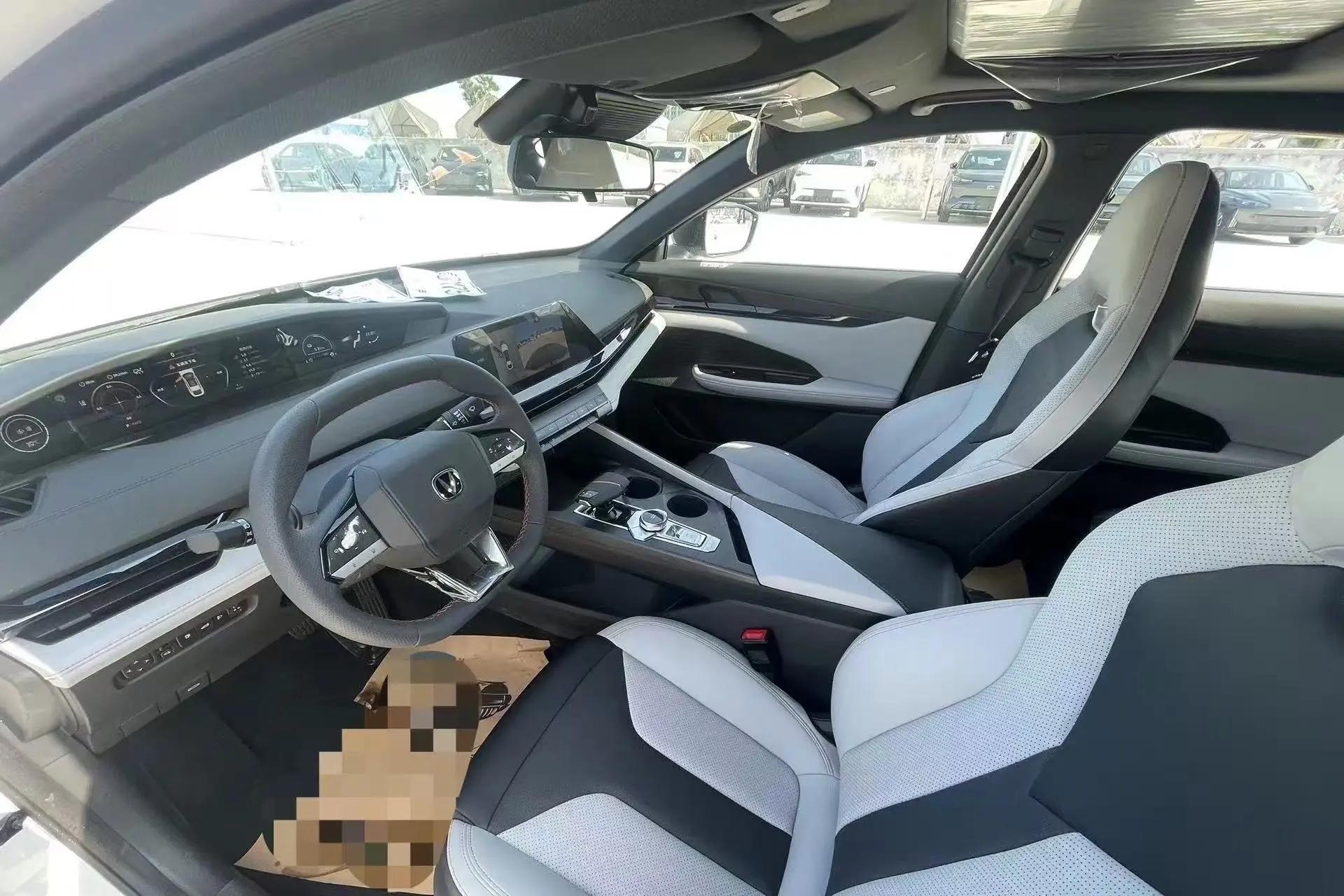 ChangAn 2024 UNI-V Zhidian iDD 1.5 Stepless Blue Whale 136km Zhiku Automatic Gear 3