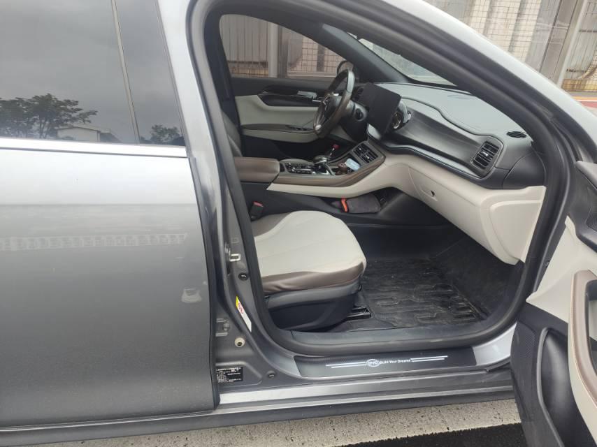 BYD 2023 Qin PLUS DM-i 1.5 CVT Champion Edition Exceed 55KM Automatic 4