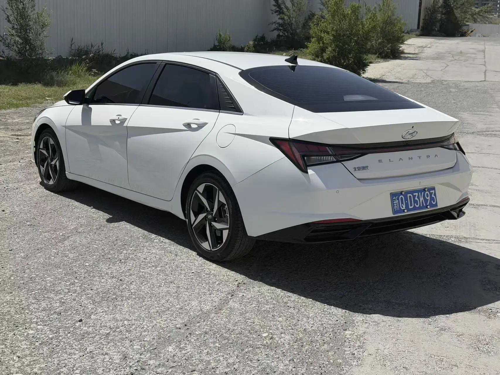 Elantra 2022 1.5L CVT LUX Premium Edition 7