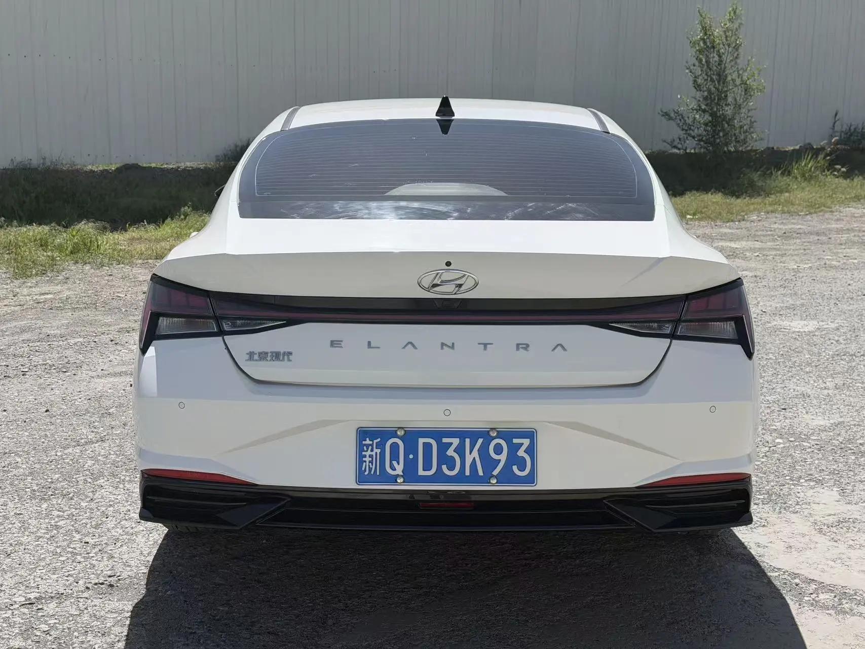 Elantra 2022 1.5L CVT LUX Premium Edition 8