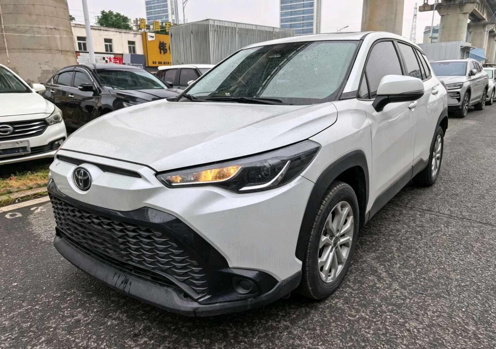Toyota 2023 Frontlander 2.0 CVT Leading Edition Automatic