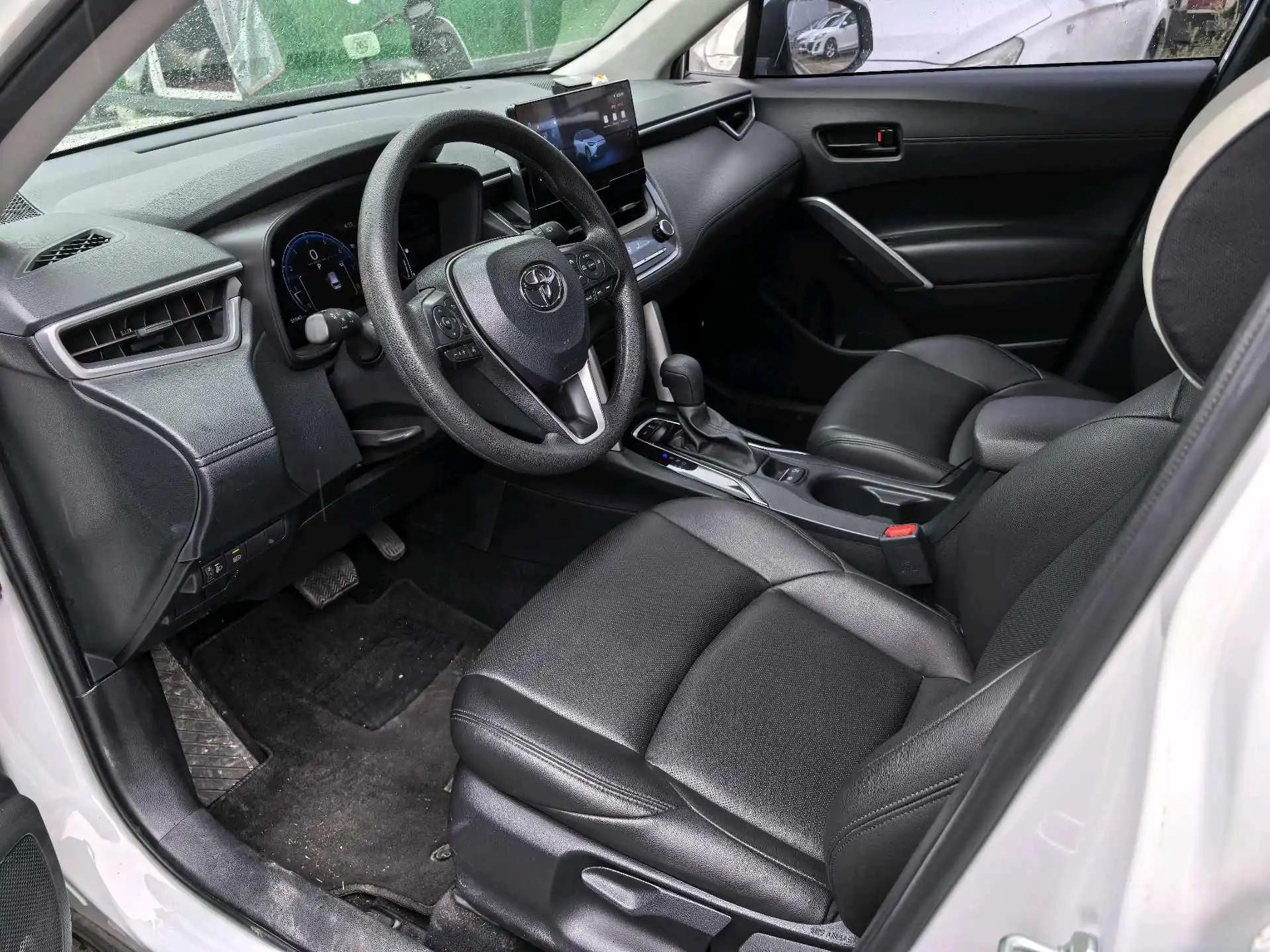 Toyota 2023 Frontlander 2.0 CVT Leading Edition Automatic 6