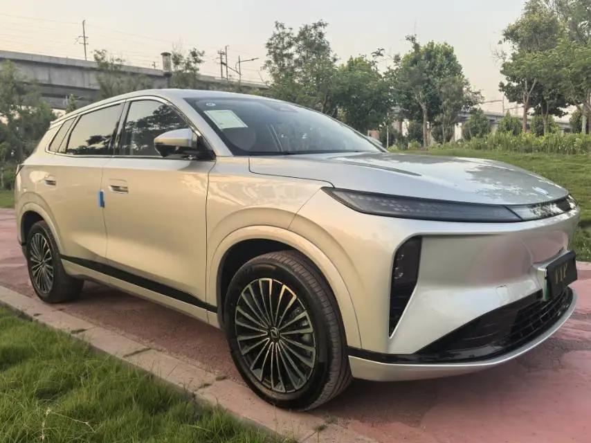 DongFeng Aeolus L8 2025 112KM Dream Edition 3