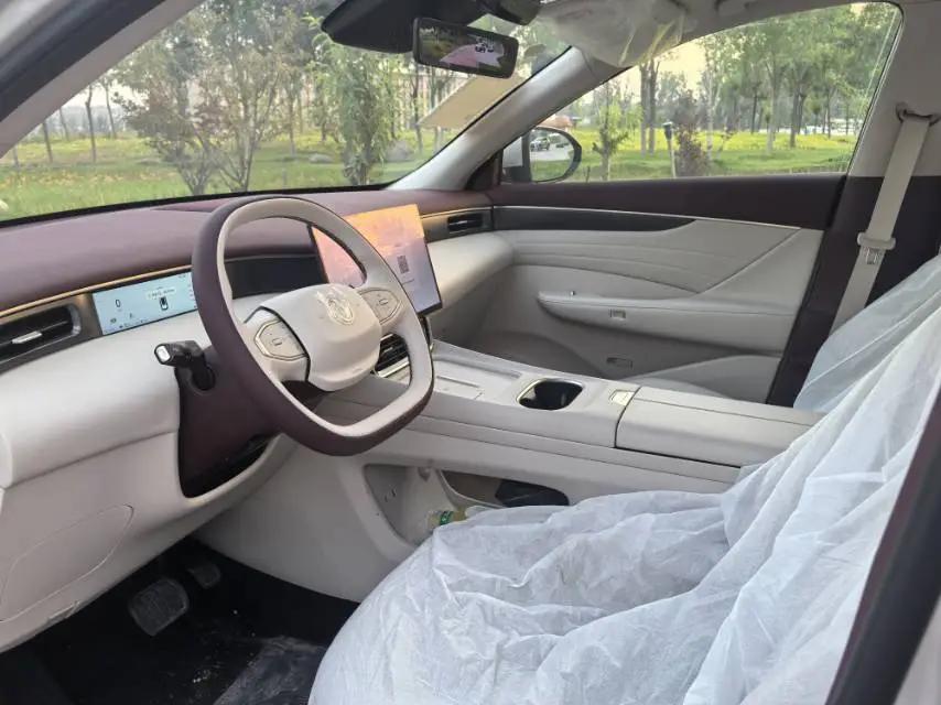 DongFeng Aeolus L8 2025 112KM Dream Edition 9