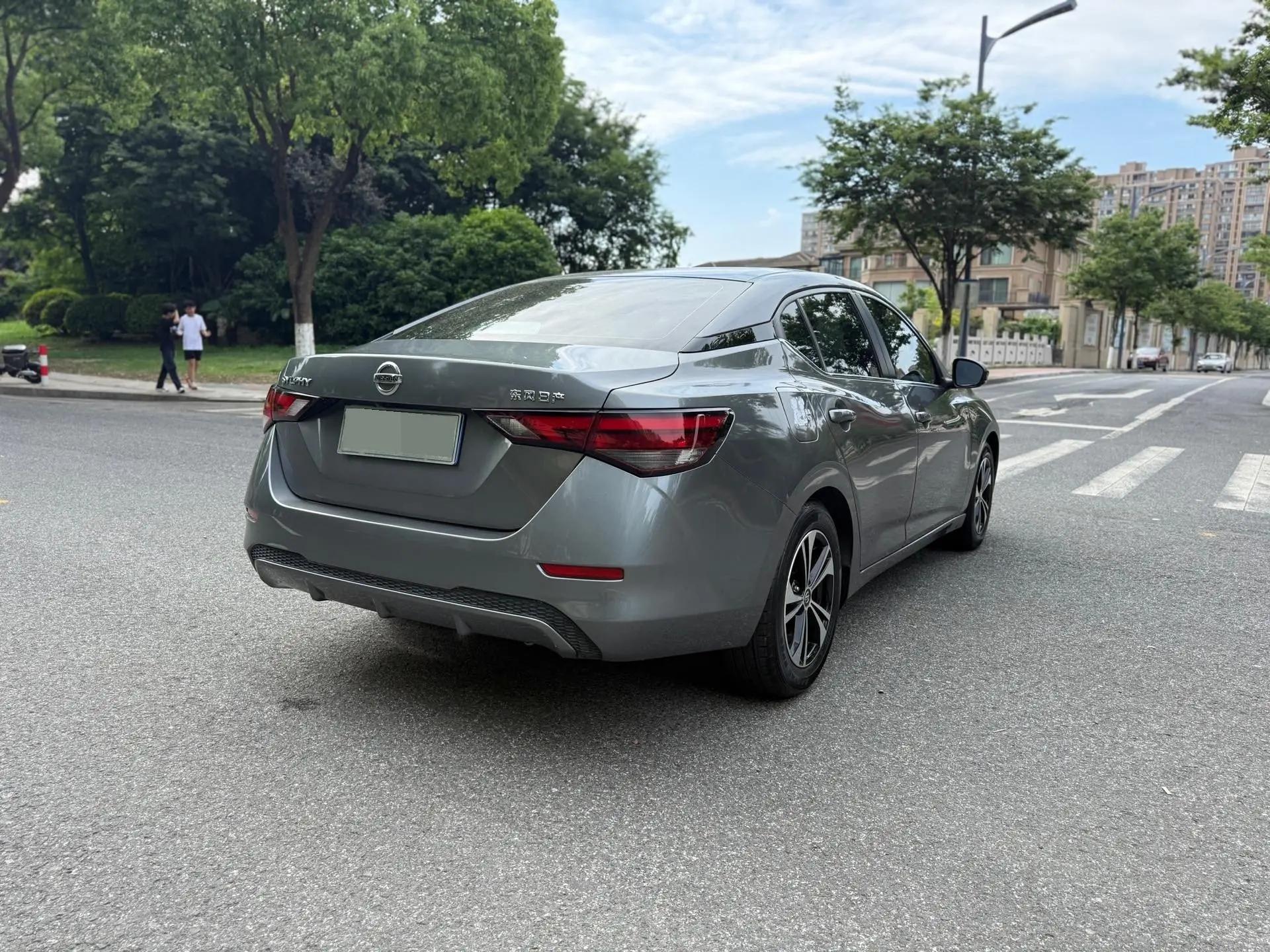 Sylphy 2020 Model Facelift 1.6L XL CVT Intelligent Enjoyment Version 4