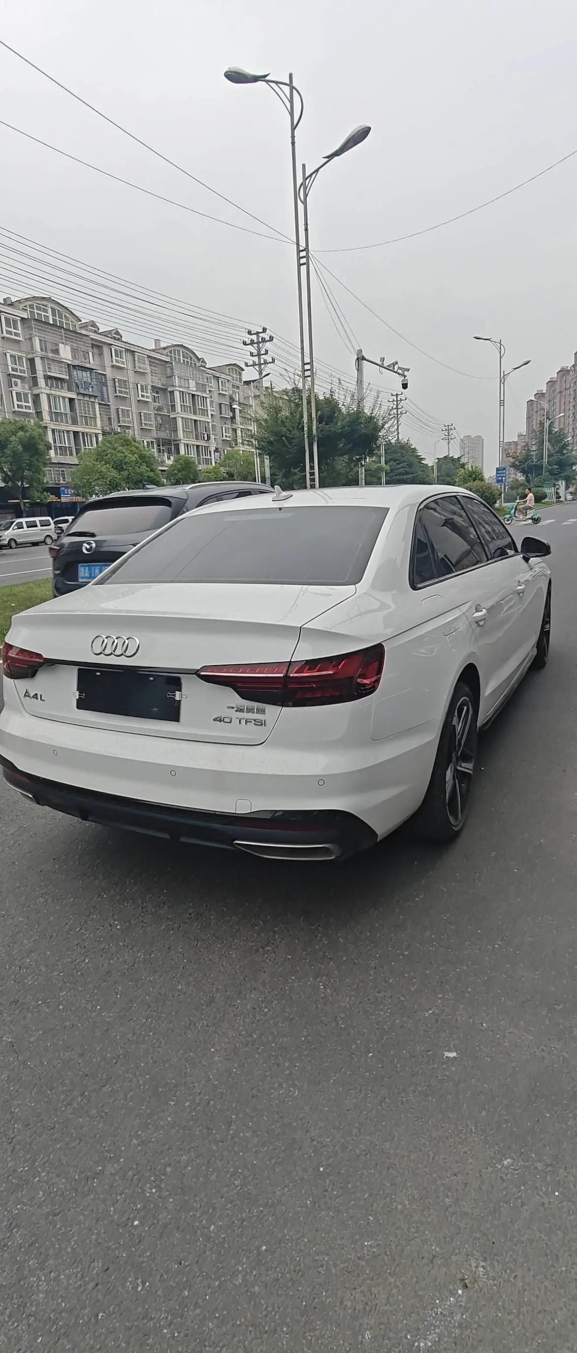 Audi 2024 A4L 2.0TFSI 40TFSI Luxury Dynamic Edition, Automatic 6