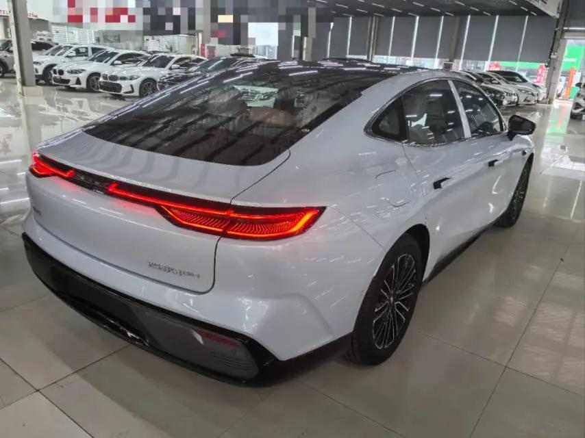Galaxy Star Shine 8, 2025 Model, 60km EM-i Luxury Edition 5