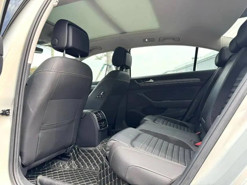 Magotan 2020 330TSI DSG Leading Edition 9