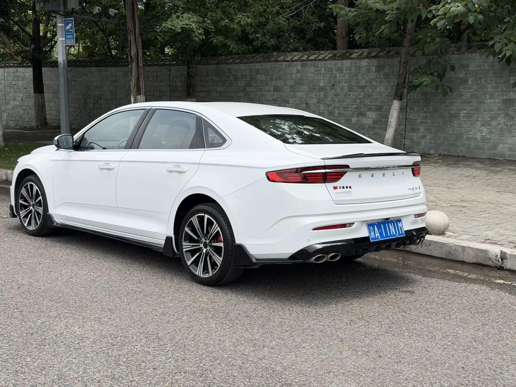 Geely 2025 Xingrui 1.5TD Oriental Yao Kunlun Edition Automatic 3