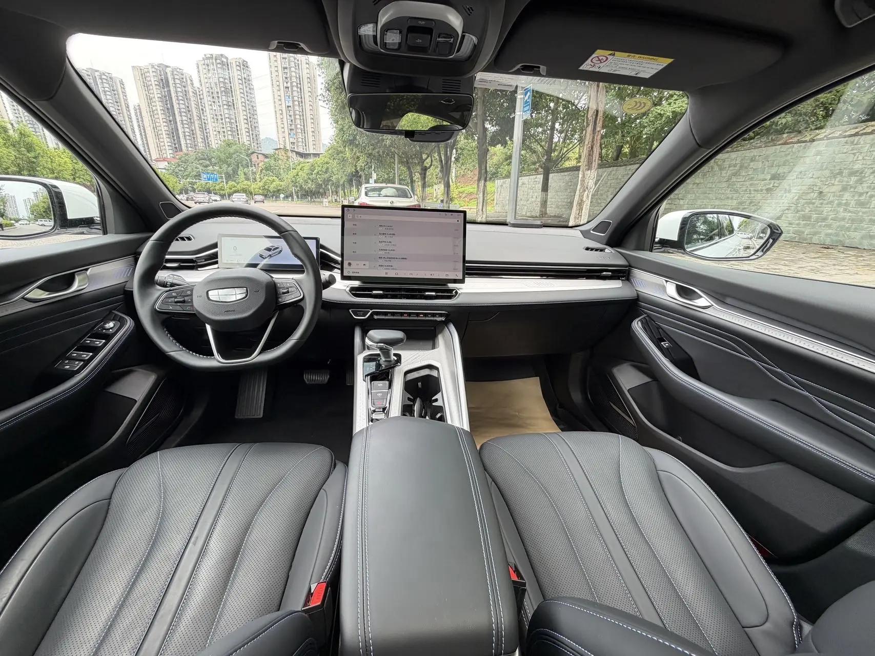 Geely 2025 Xingrui 1.5TD Oriental Yao Kunlun Edition Automatic 8