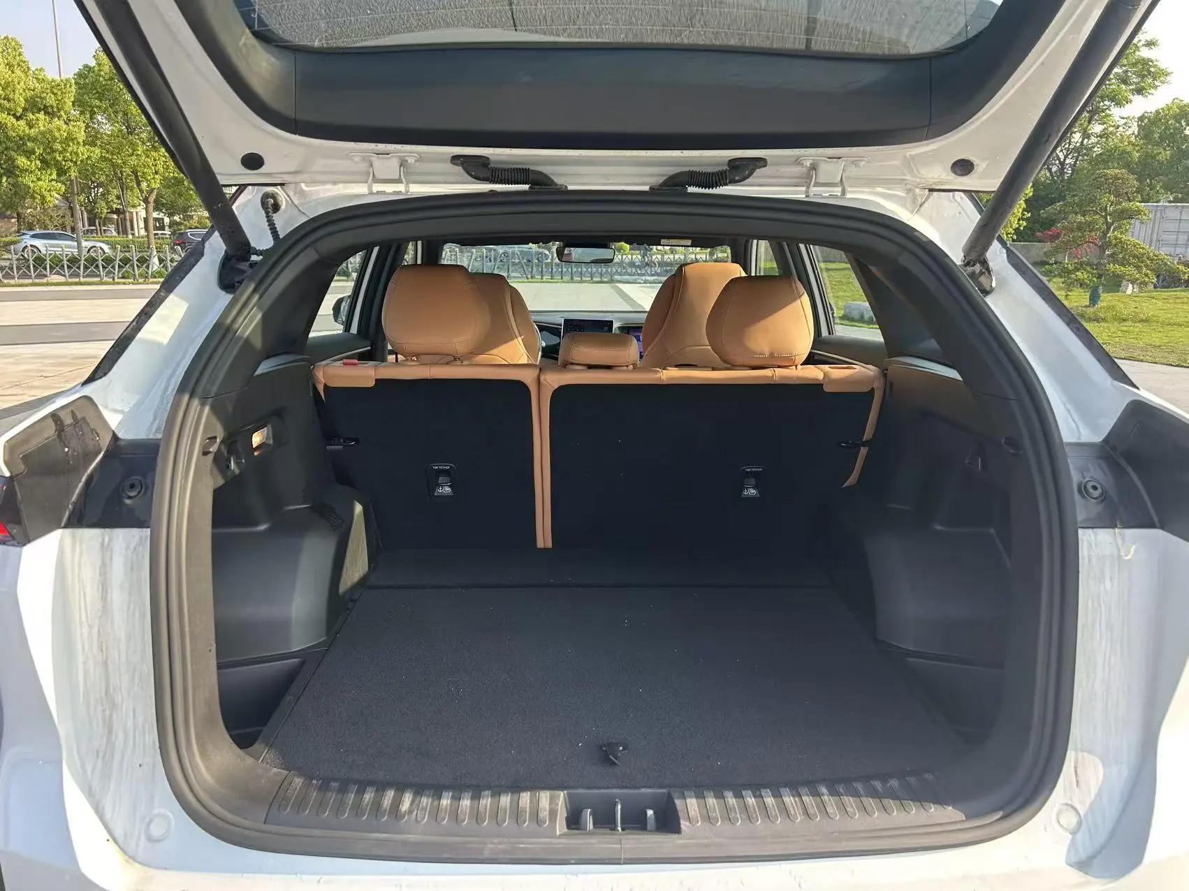Geely Galaxy 2025 Model L7 EM-i 1.5 115km Exploration Edition Automatic 7