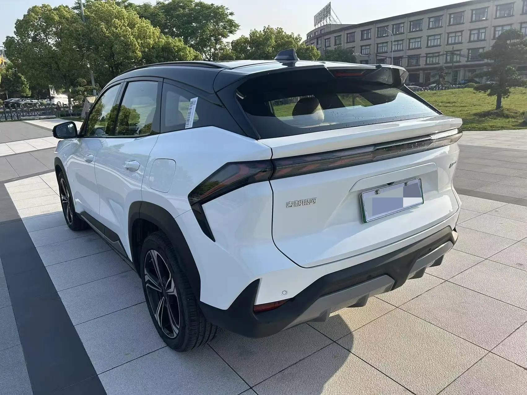 Geely Galaxy 2025 Model L7 EM-i 1.5 115km Exploration Edition Automatic 9