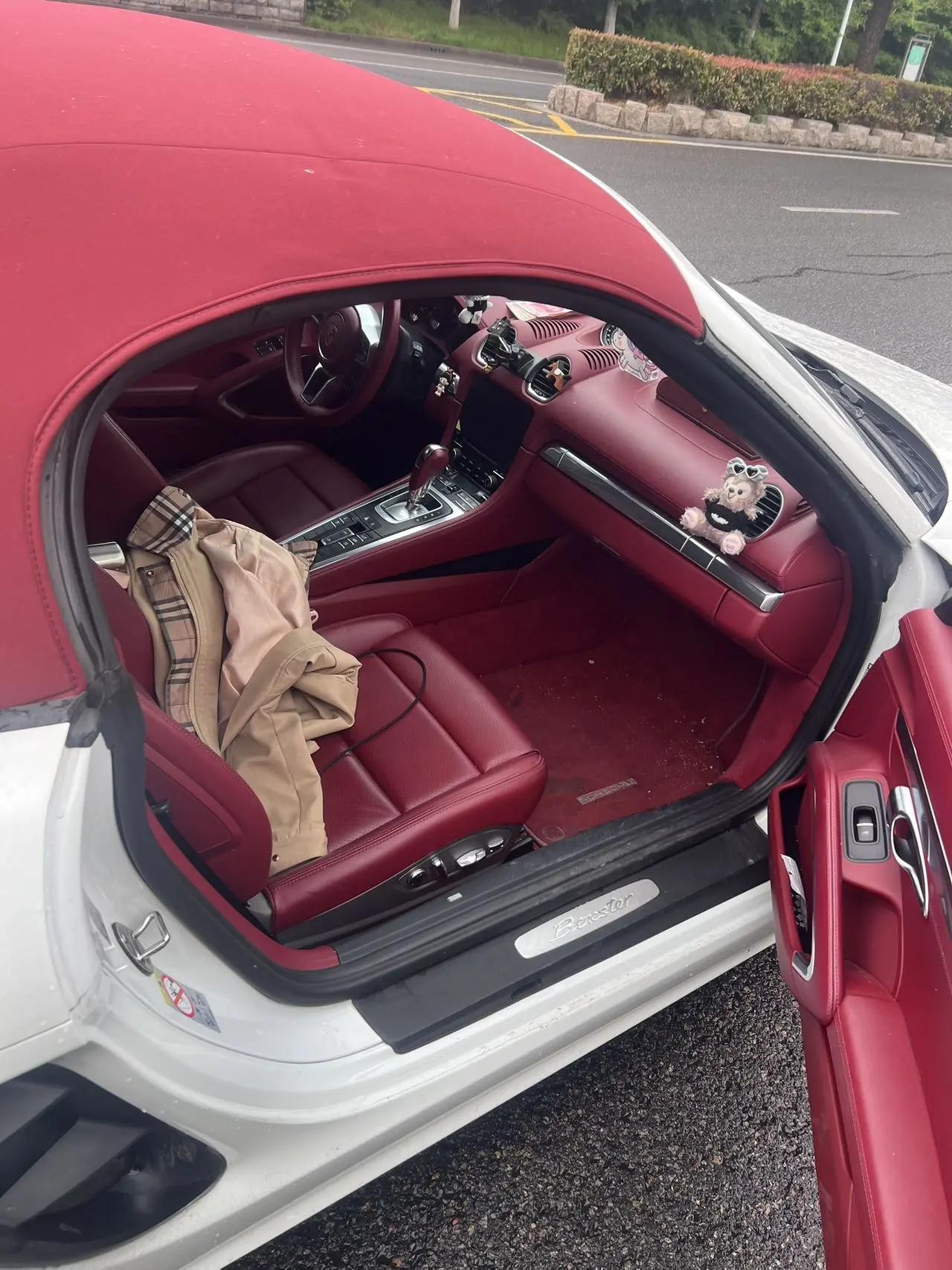 Porsche 718 2022 Boxster 2.0T 3