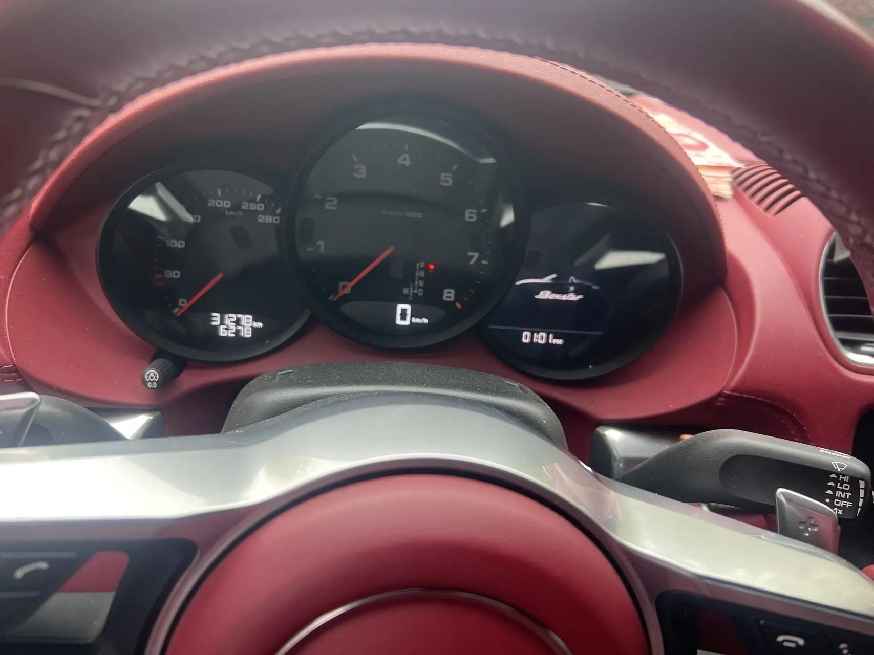 Porsche 718 2022 Boxster 2.0T 8