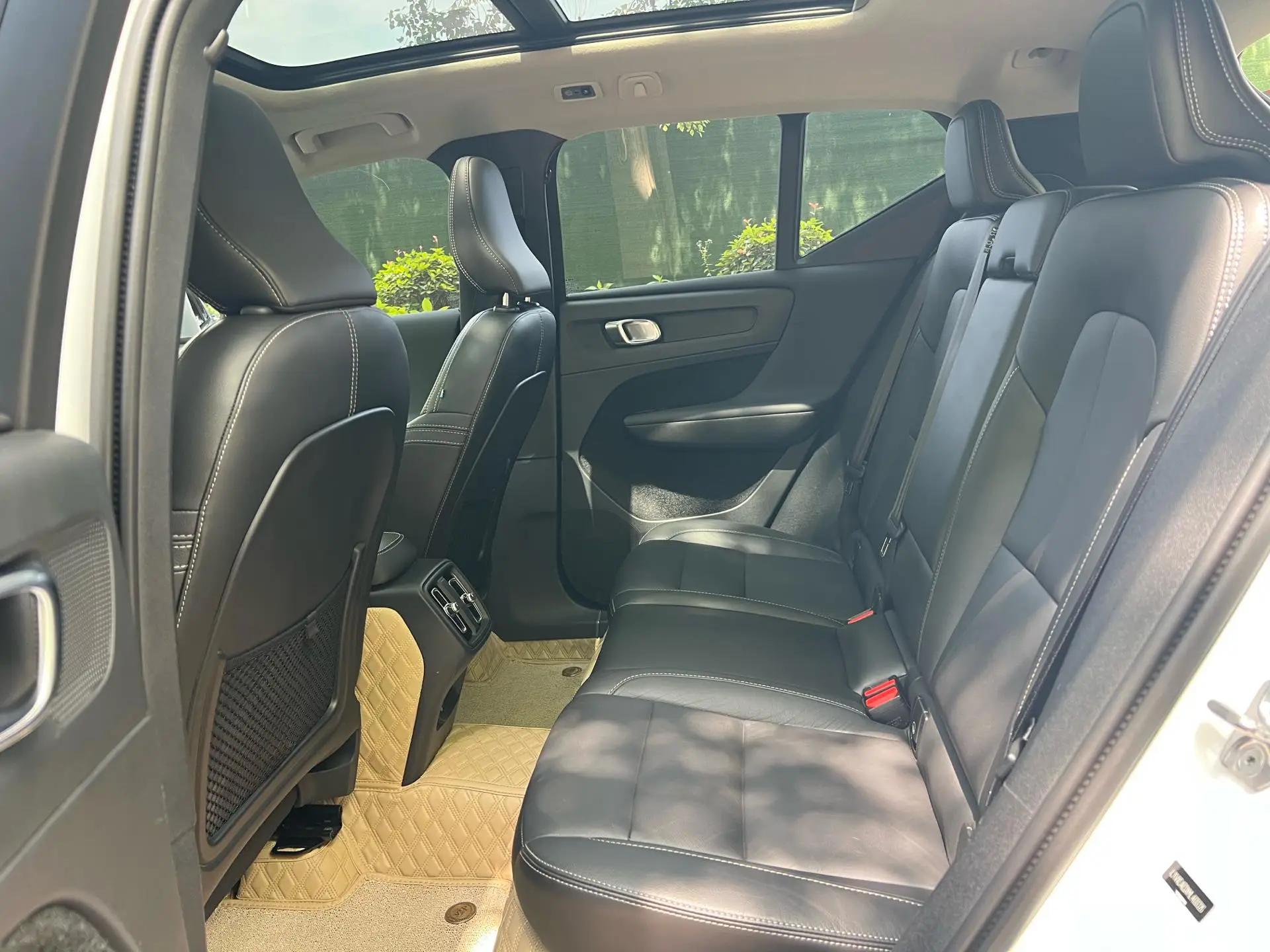 Volvo XC40 2021 T4 4-wheel drive Zhiyuan Deluxe Edition 4