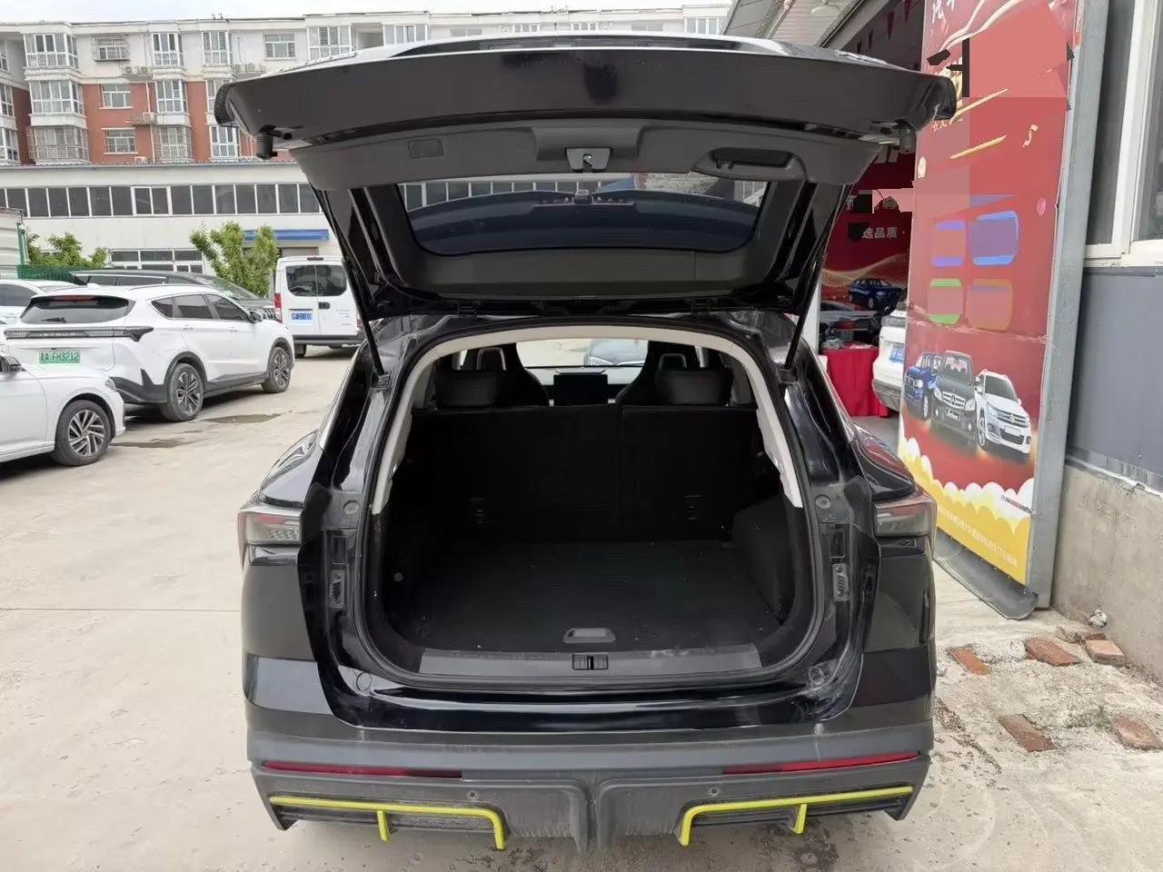 Jetour 2025 Dasheng 1.5T Exceed Edition Automatic Gear 11