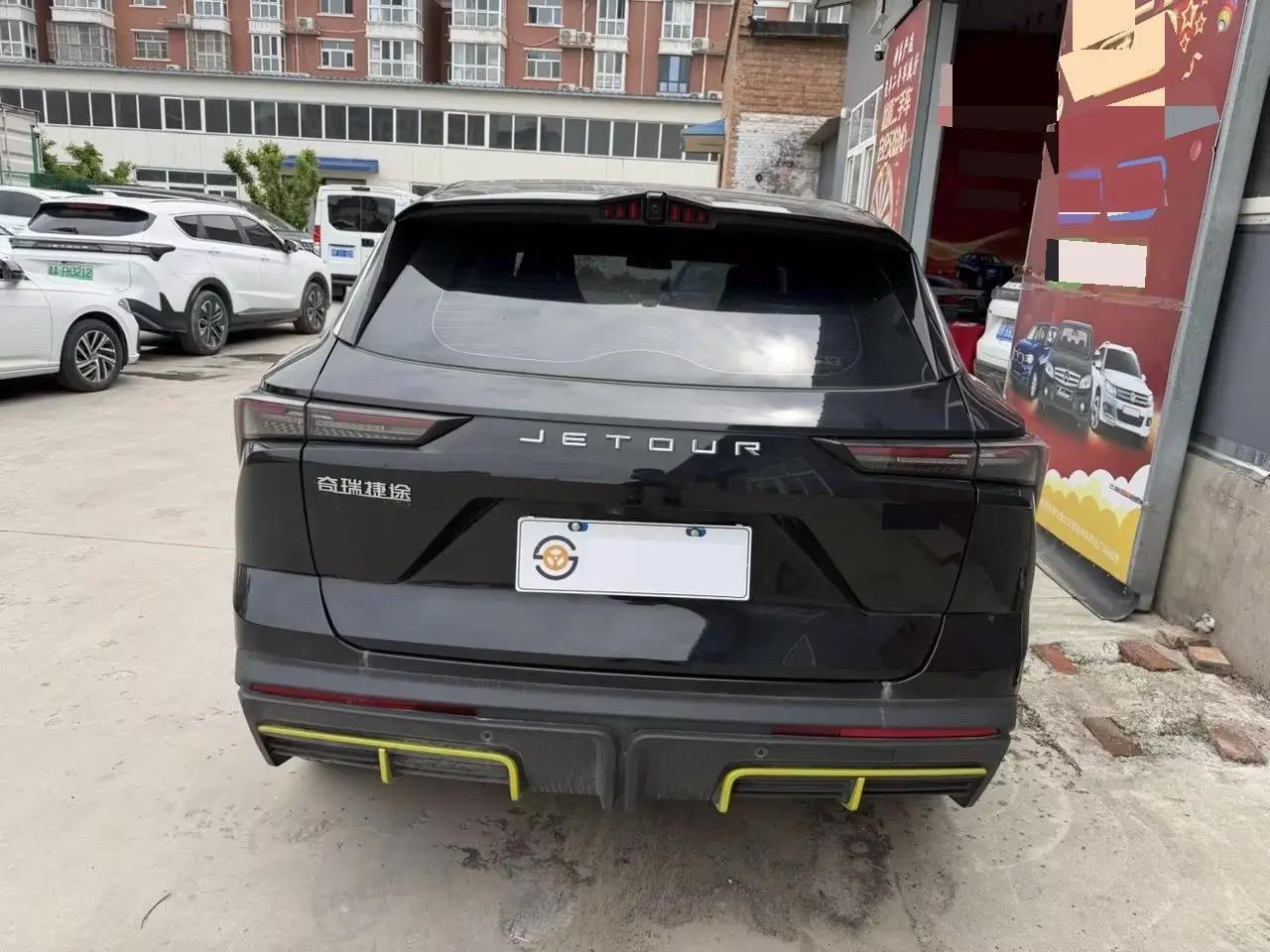 Jetour 2025 Dasheng 1.5T Exceed Edition Automatic Gear 3