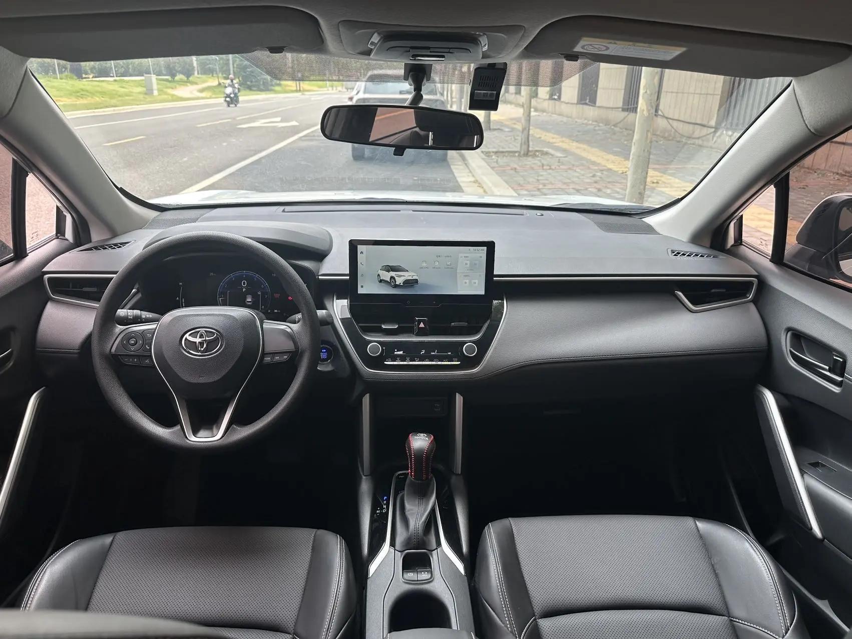 Toyota 2024 Front Landa 2.0 Stepless Elite Edition Automatic Gear 6