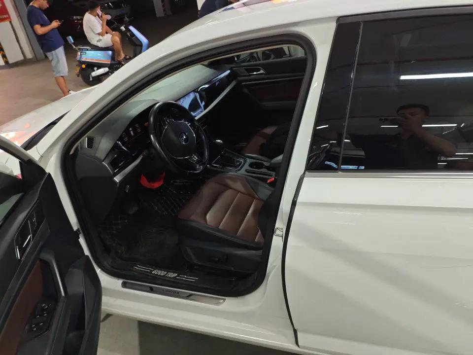 Lavida 2021 280TSI DSG Deluxe Edition 6