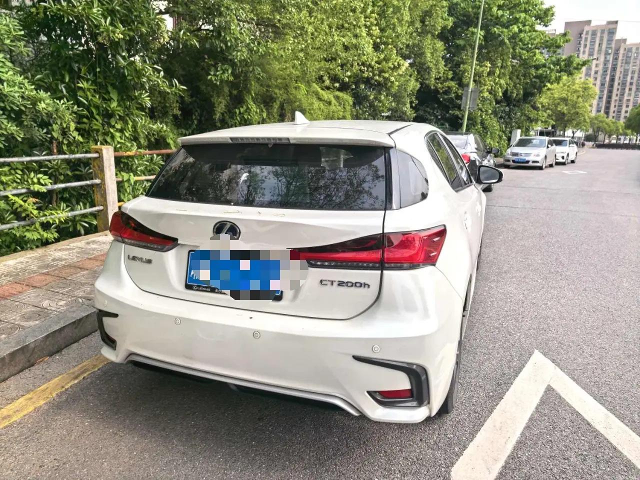 Lexus CT 2017 CT200h Elite Edition Monochrome National V 2