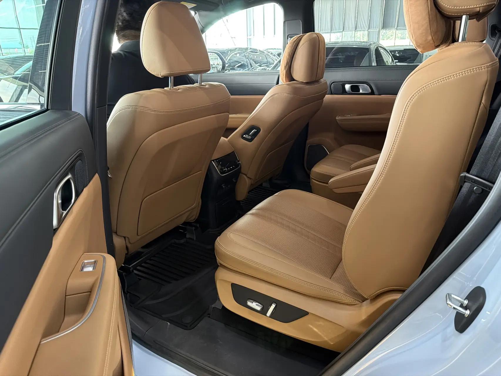 Li ONE 2020 extended 6-seat version 4