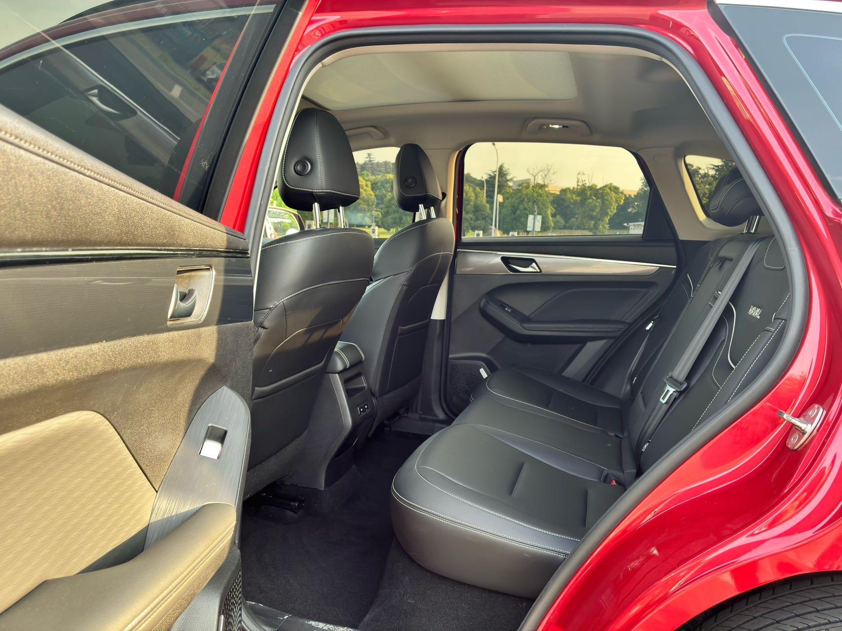 Haval first love 2021 1.5T automatic junior edition 8