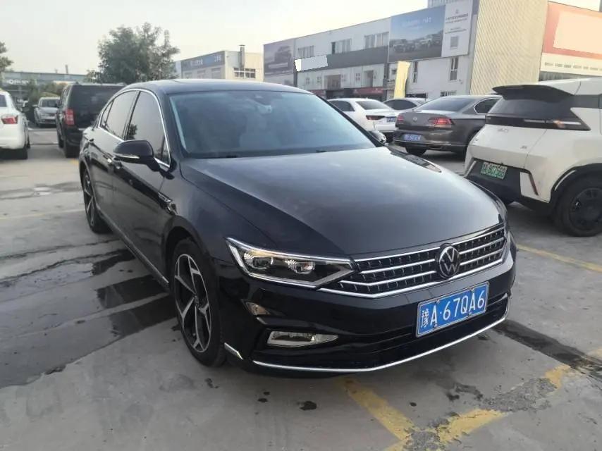 Magotan 2022 330TSI DSG Basic 3