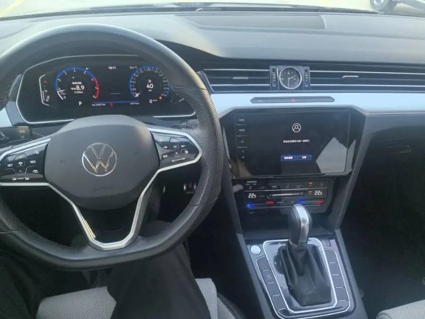 Magotan 2022 330TSI DSG Basic 6