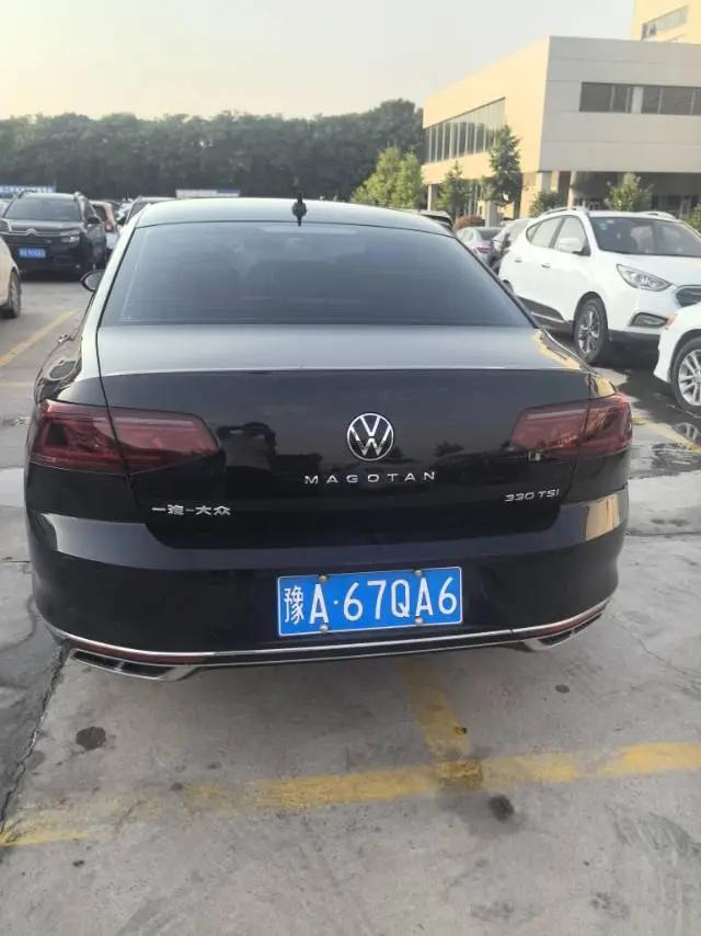 Magotan 2022 330TSI DSG Basic 8