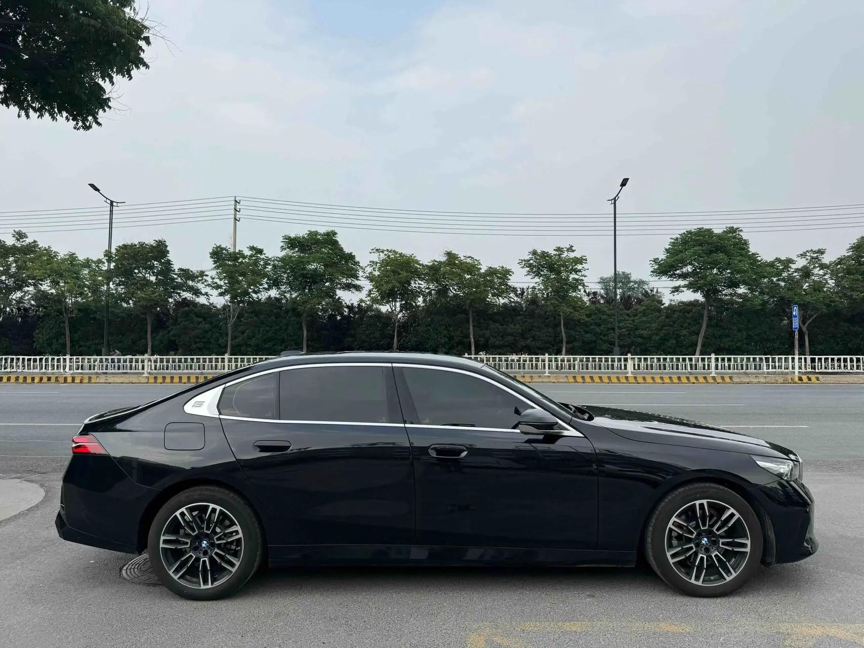 BMW 5 series 2026 525Li 48V 2.0T M sports suit automatic gear 6