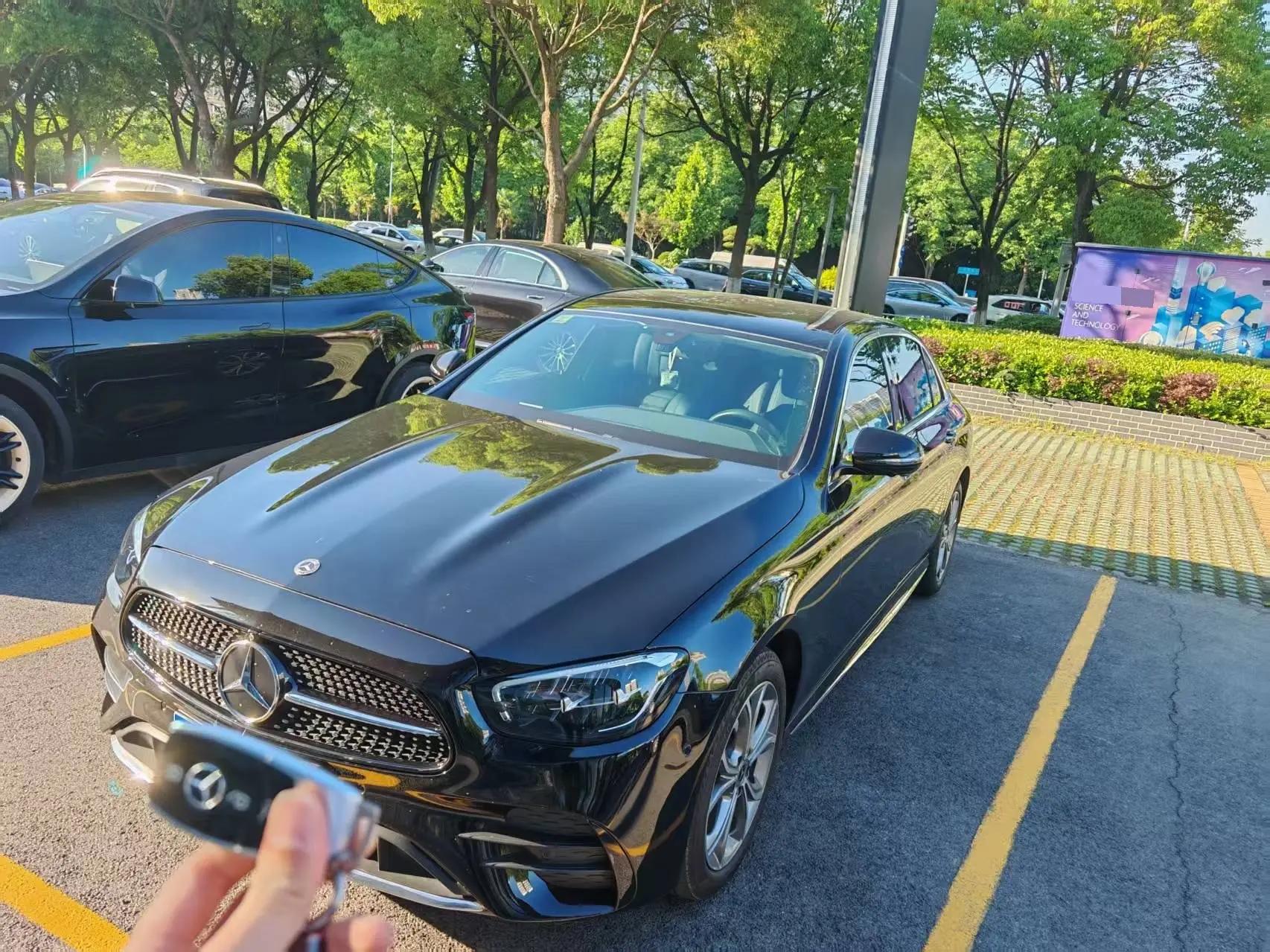 Mercedes Benz E-Class 2022 to E 300 L Sports Fashion