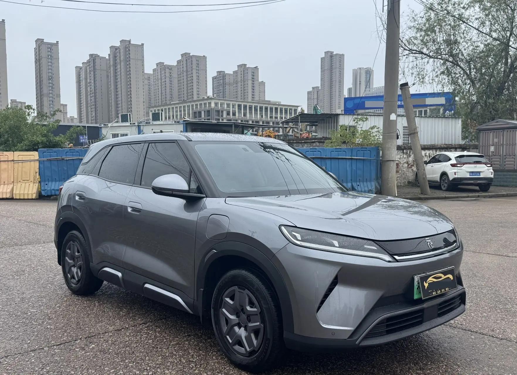 BYD 2025 Yuan UP 301KM Pilot Automatic Gear 3