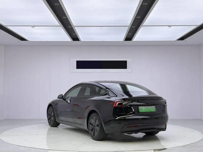 Tesla 2025 Model 3 Rear-Wheel Drive (Refreshed) Automatic 3