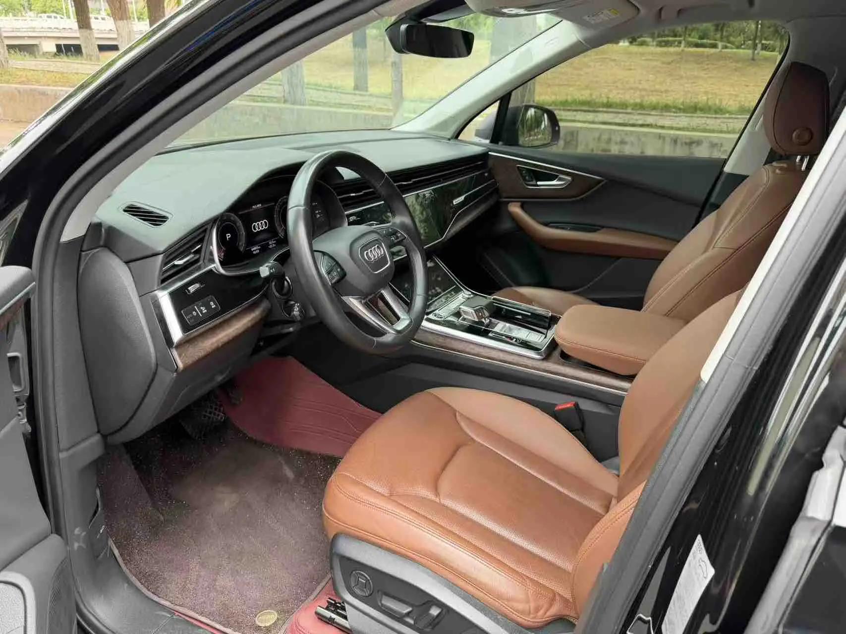 Audi Q7 2021 45 TFSI quattro S line Sport 8