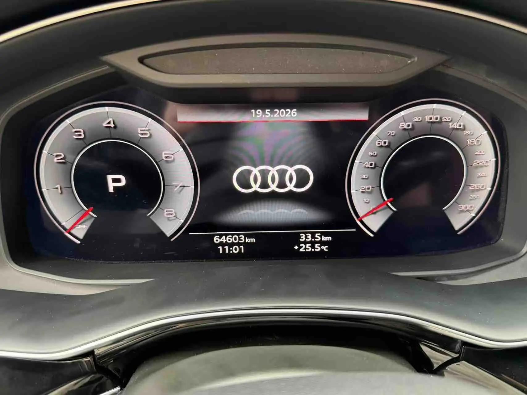Audi Q7 2021 45 TFSI quattro S line Sport 9