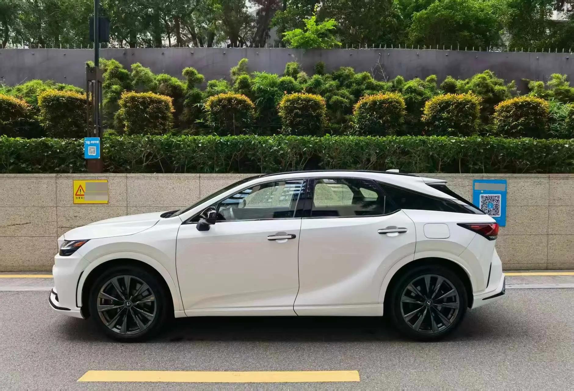 Lexus RX 2023 500h four-wheel drive F SPORT Performance 7