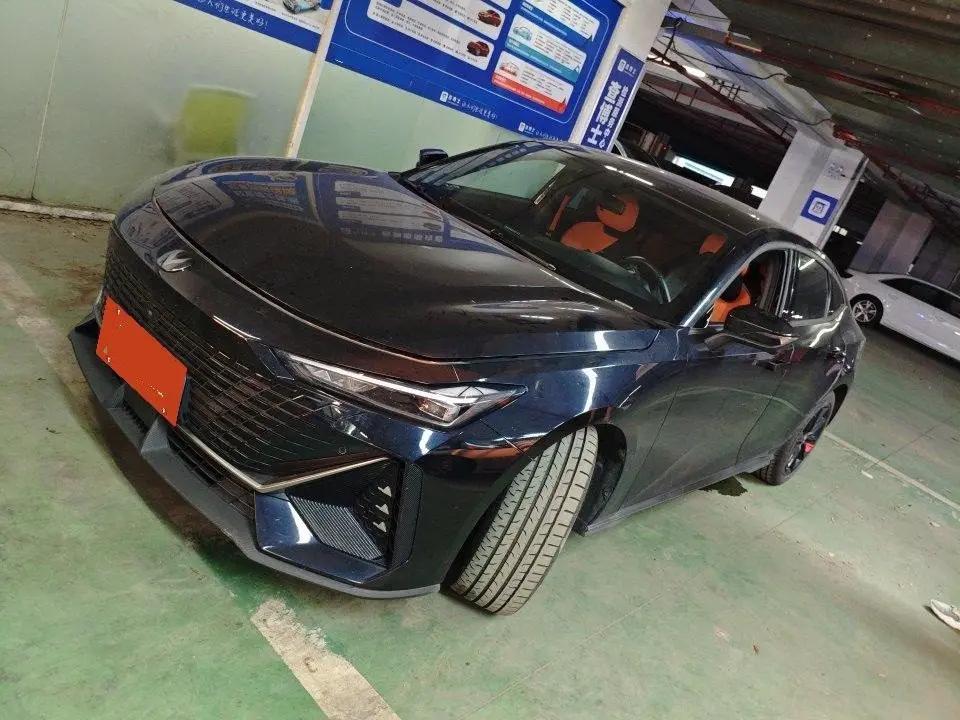 ChangAn UNI-V 2022 1.5T Honorable Model