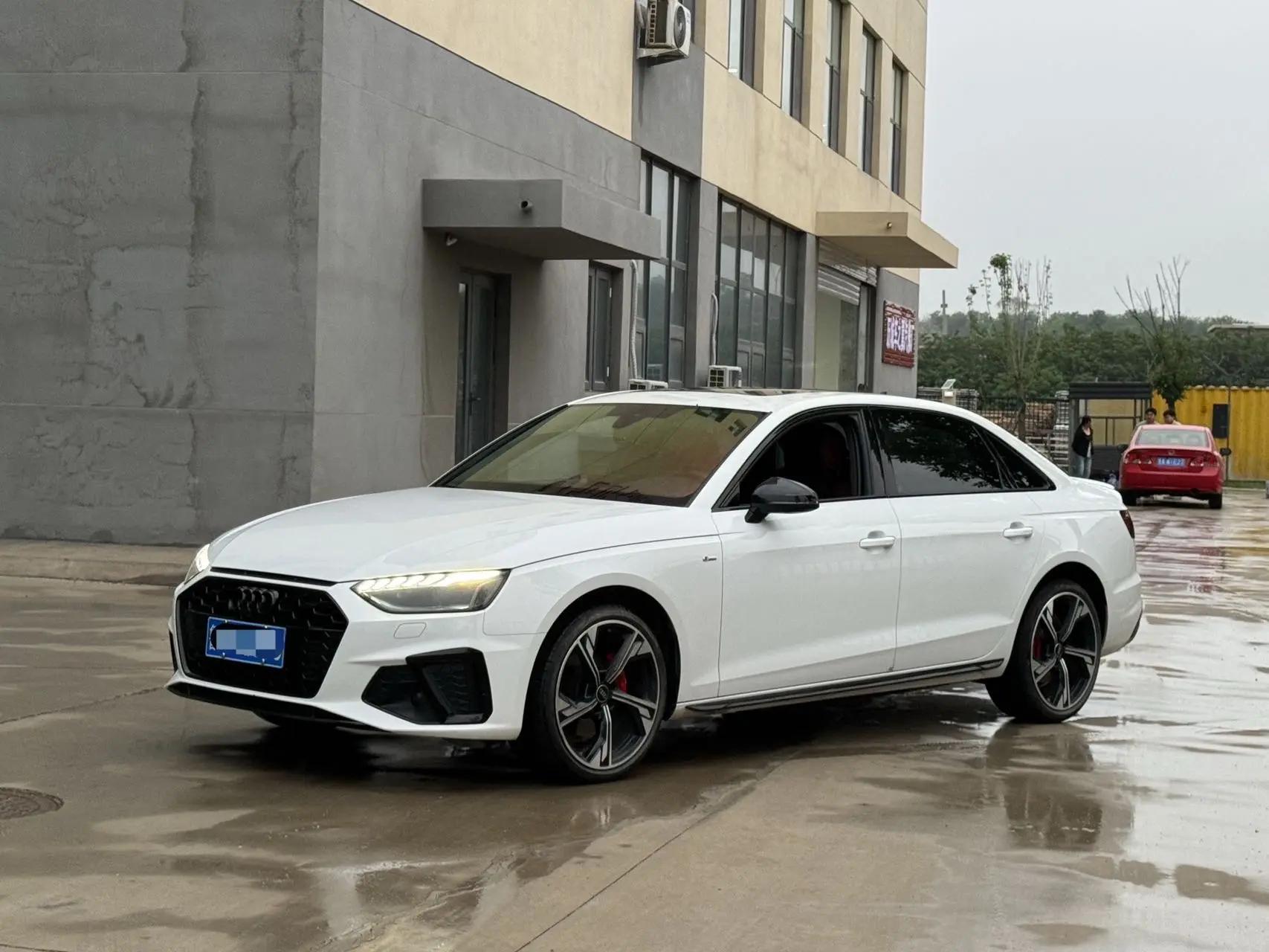 Открыть галерею: Audi 2024 A4L 2.0TFSI 40TFSI Deluxe Dynamic (Starry Night Edition) Automatic Gear