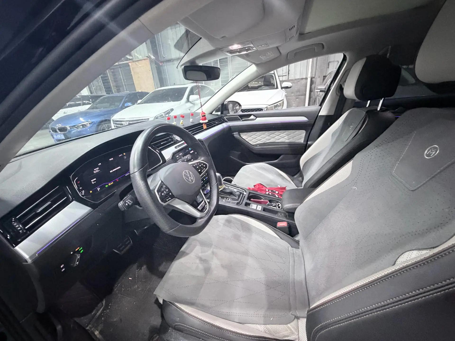 Volkswagen 2024 Magotan 2.0TSI 330TSI 2 Million Units Shared Luxury Automatic 2