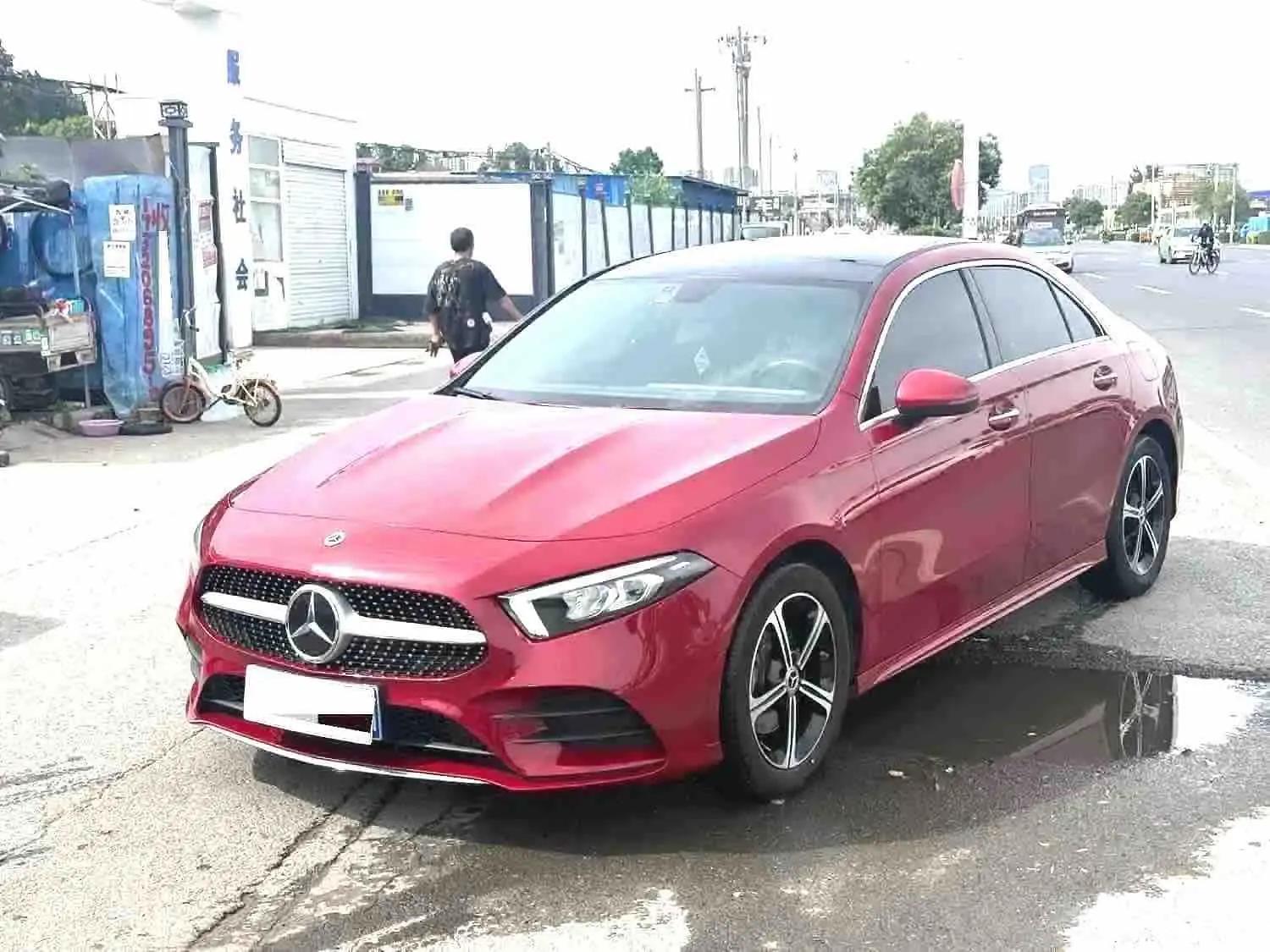 Mercedes Benz Class A 2022 Model to Class II A 200 L Sports Car Fashion Model