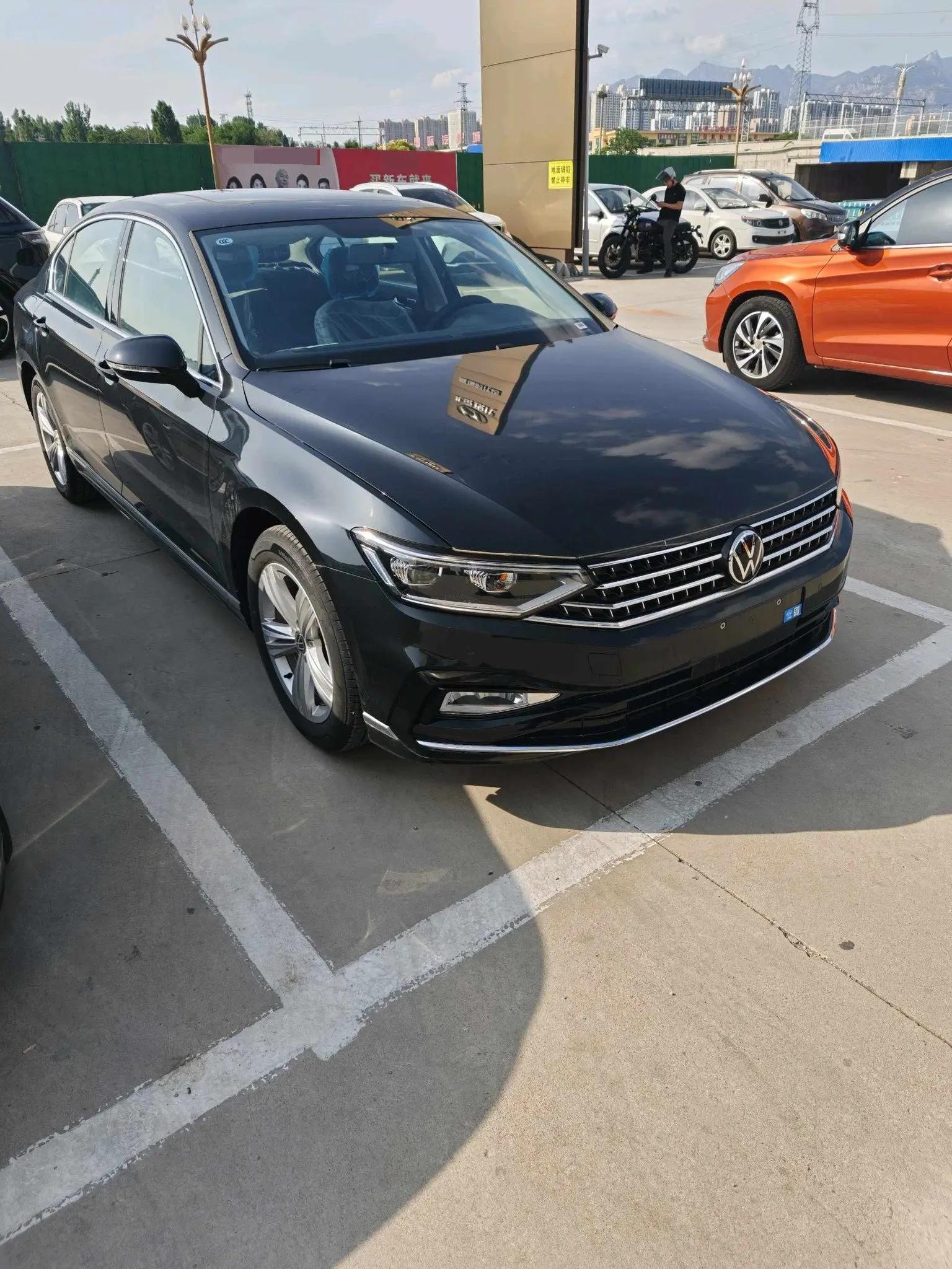 Volkswagen 2025 Magotan 1.4TSI 280TSI 2 million Comfortable Automatic Gear 2